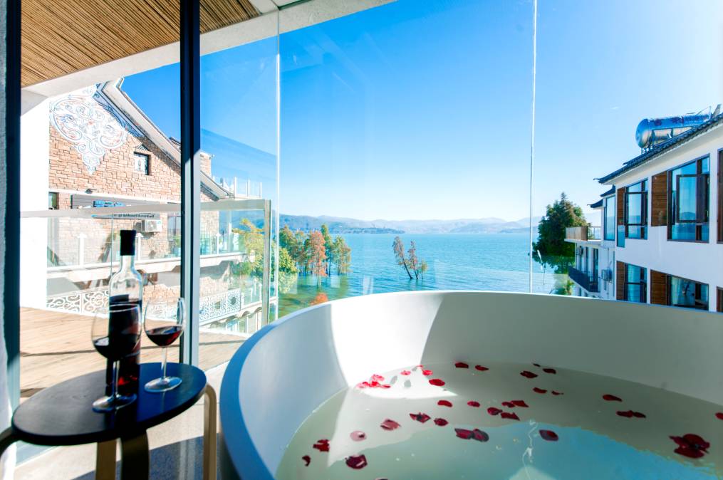 黄金能否对冲风险 30年历史数据证明其避险地位“yabo鸭脖集团”(图1) yabo鸭脖