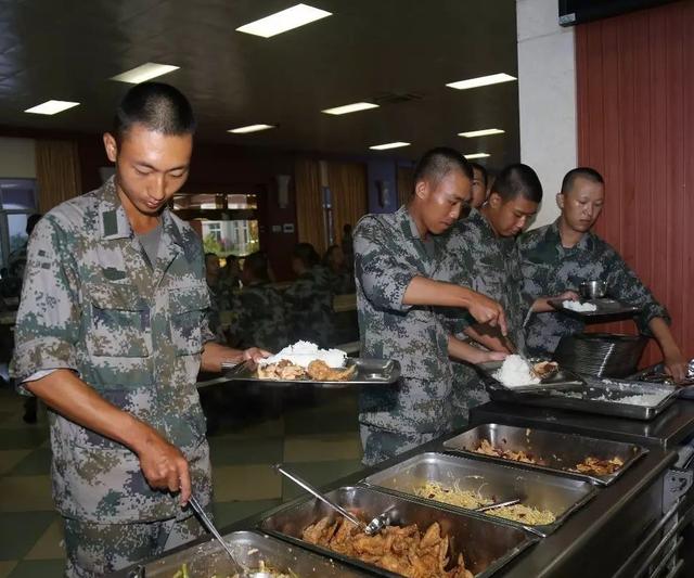 yabo鸭脖集团:31脚射门!那不勒斯火力进攻未能见效,主场7成控球率却遭绝杀(图3) yabo鸭脖