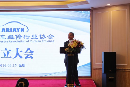 “YABO鸭脖官网”在切尔西得不到机会,巴卡约科希望回到AC米兰(图2) YABO鸭脖官网